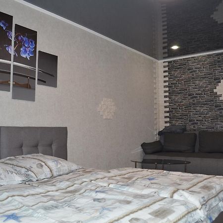 Lux Apartment On Pushkina ครือวอยร็อก ภายนอก รูปภาพ