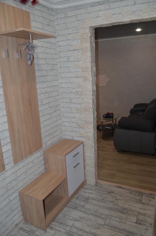 Lux Apartment On Pushkina ครือวอยร็อก ภายนอก รูปภาพ