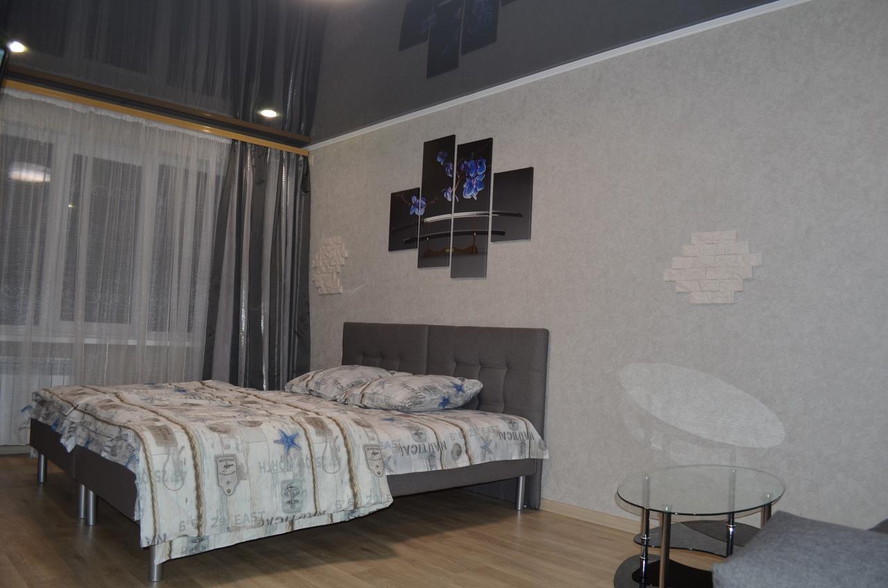 Lux Apartment On Pushkina ครือวอยร็อก ภายนอก รูปภาพ